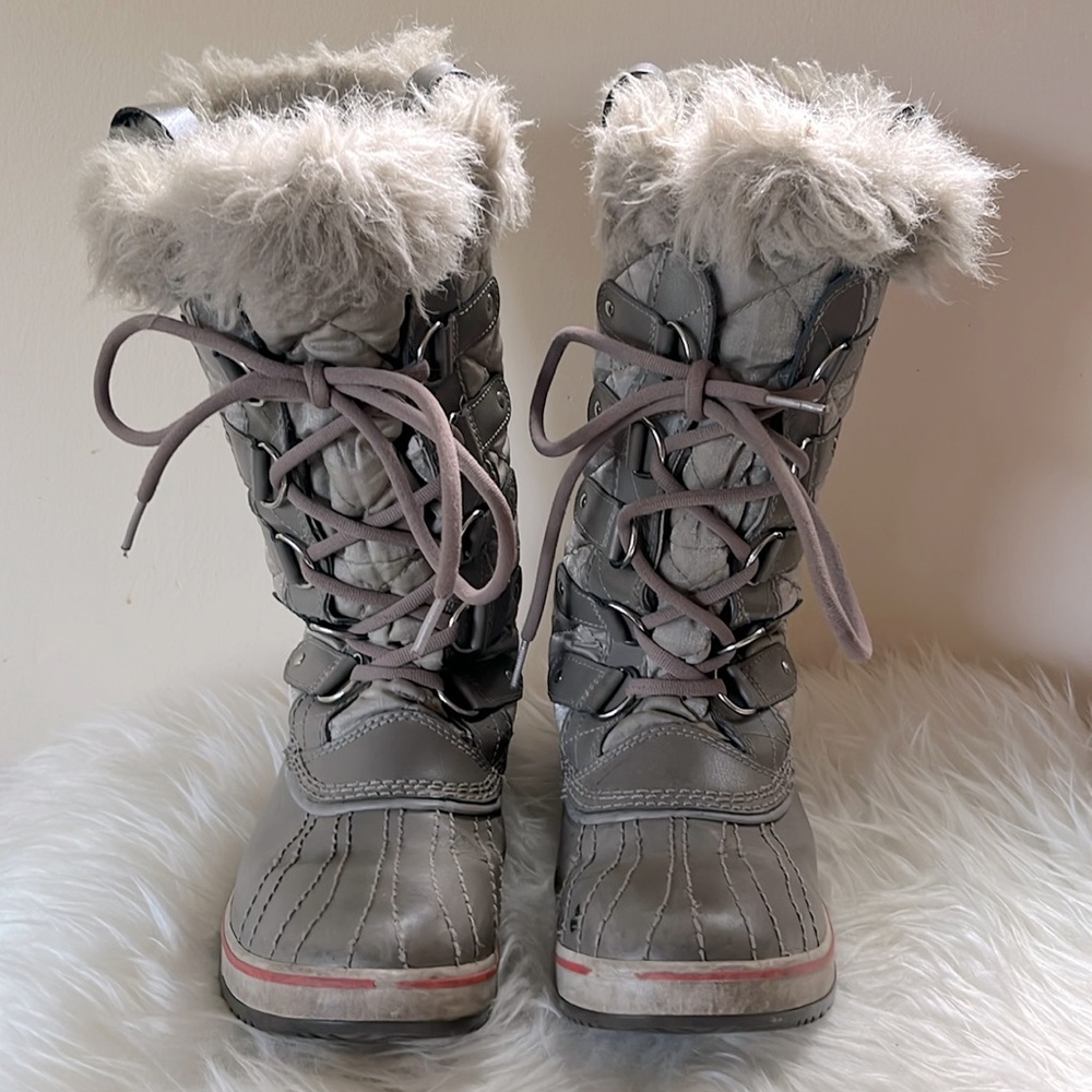 Sorel Waterproof lace up boots
